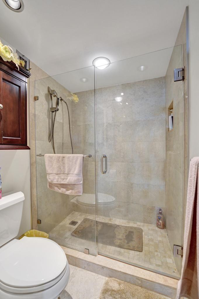 2000 S Ocean Boulevard 4C, Lauderdale-By-The-Sea Unit: 4C