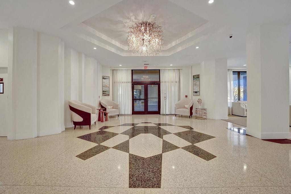 2000 S Ocean Boulevard 4C, Lauderdale-By-The-Sea Unit: 4C