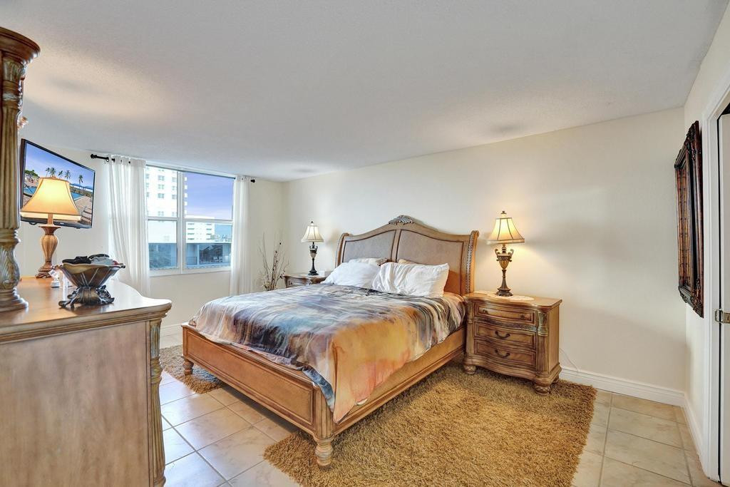 2000 S Ocean Boulevard 4C, Lauderdale-By-The-Sea Unit: 4C