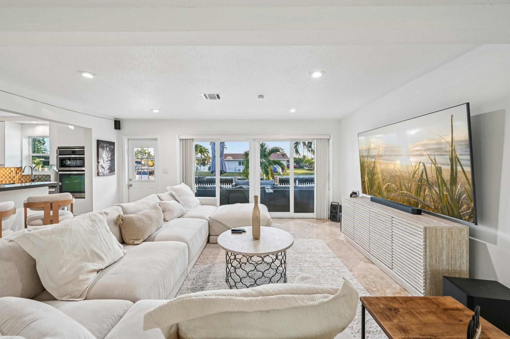 600 SE 5th Court