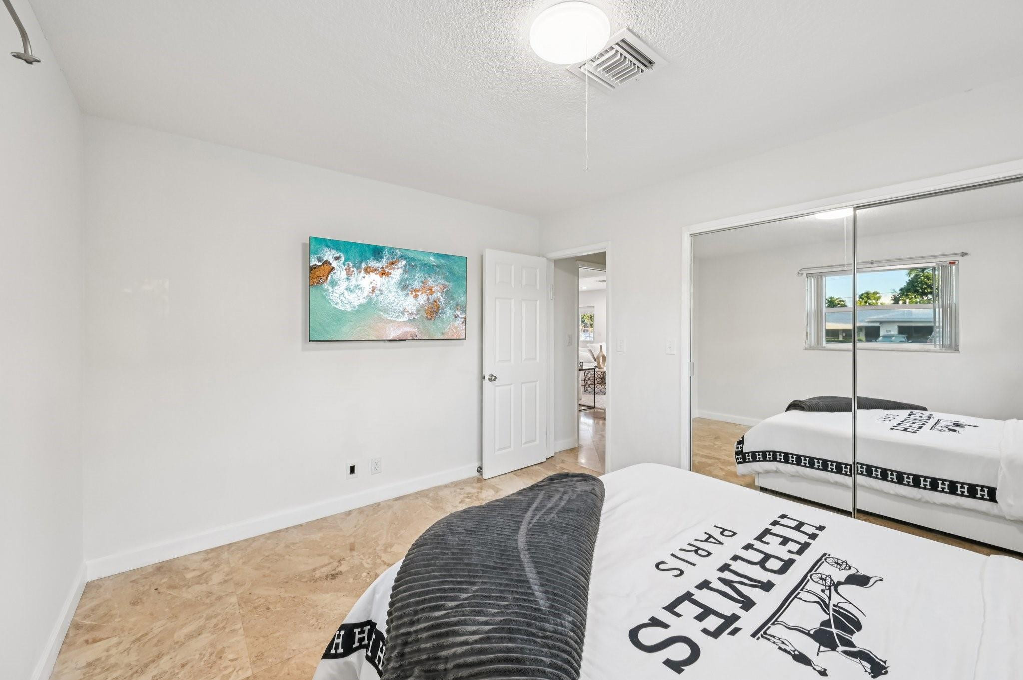 600 SE 5th Court