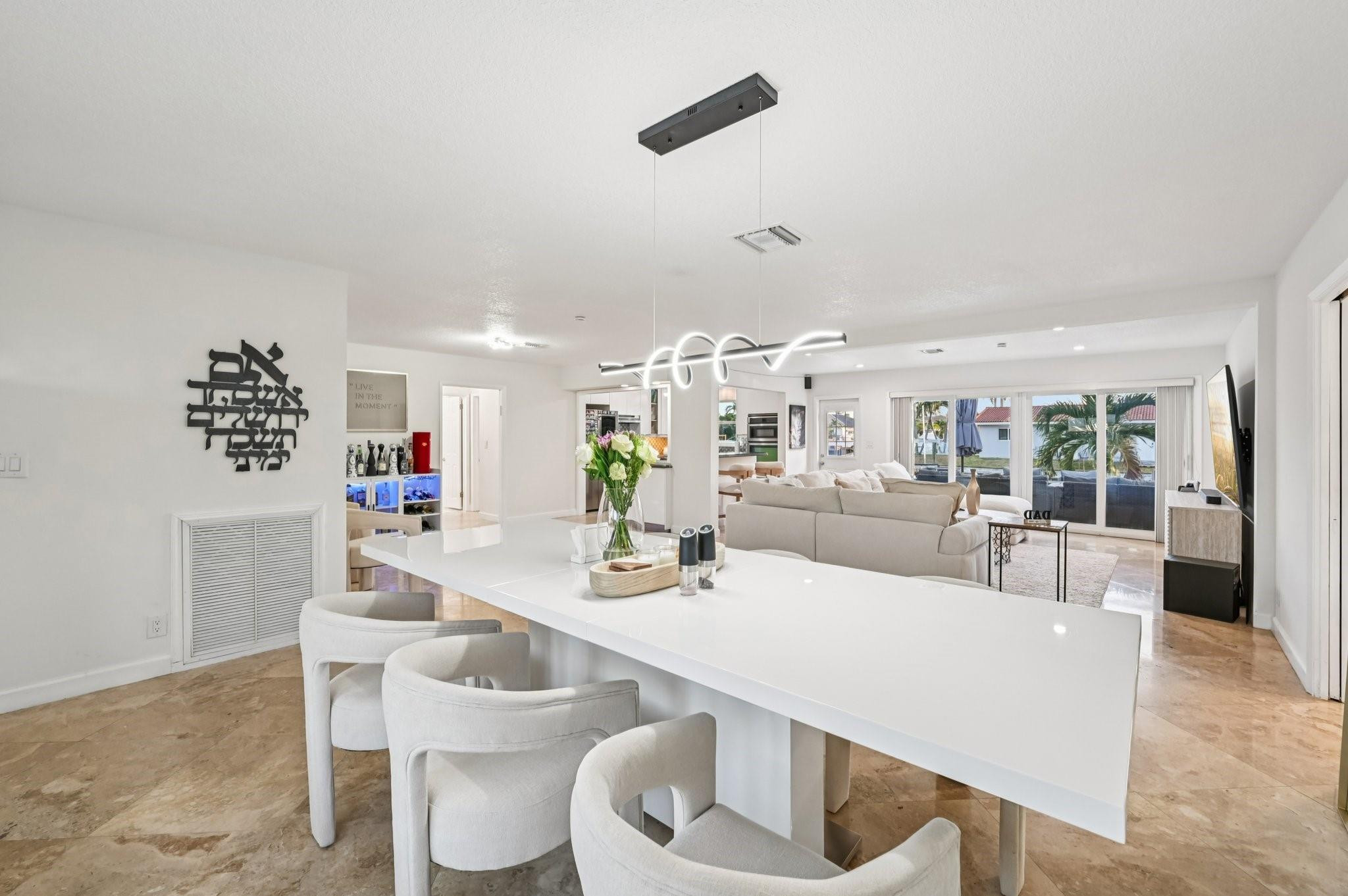600 SE 5th Court