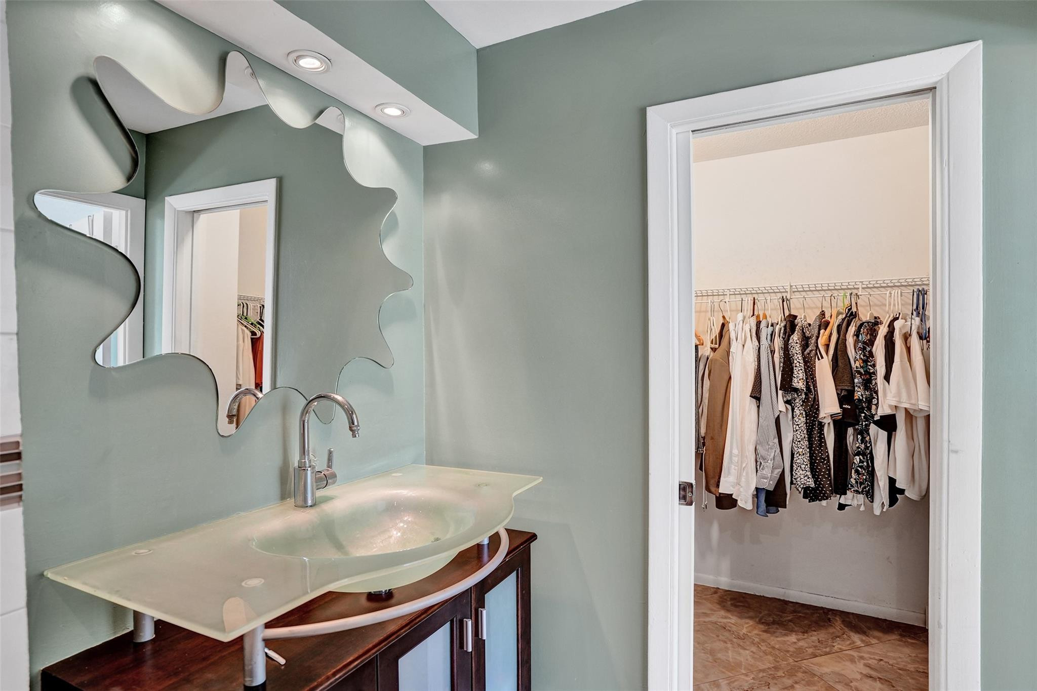 5100 Dupont Boulevard 3G