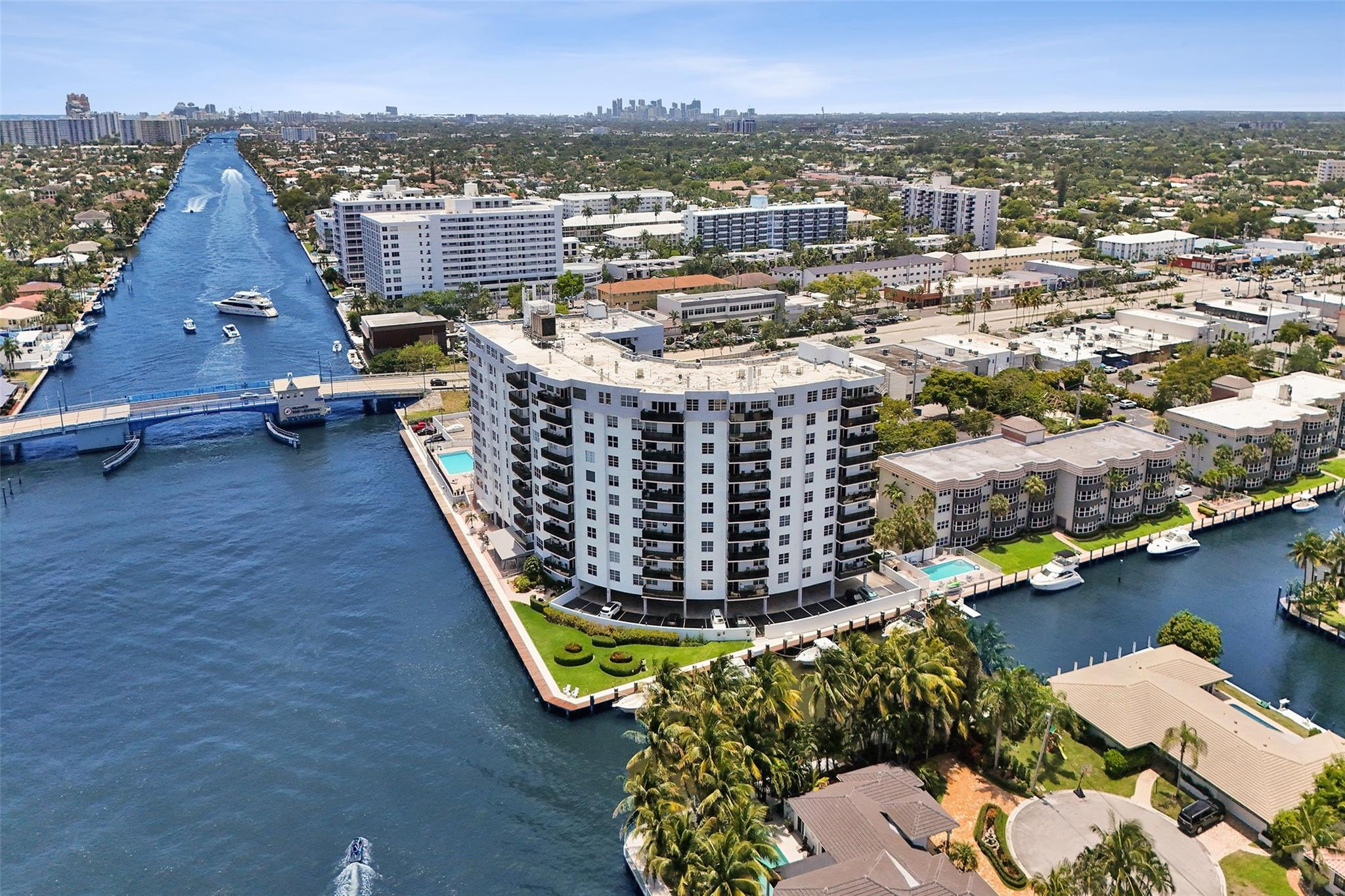 5100 Dupont Boulevard 3G
