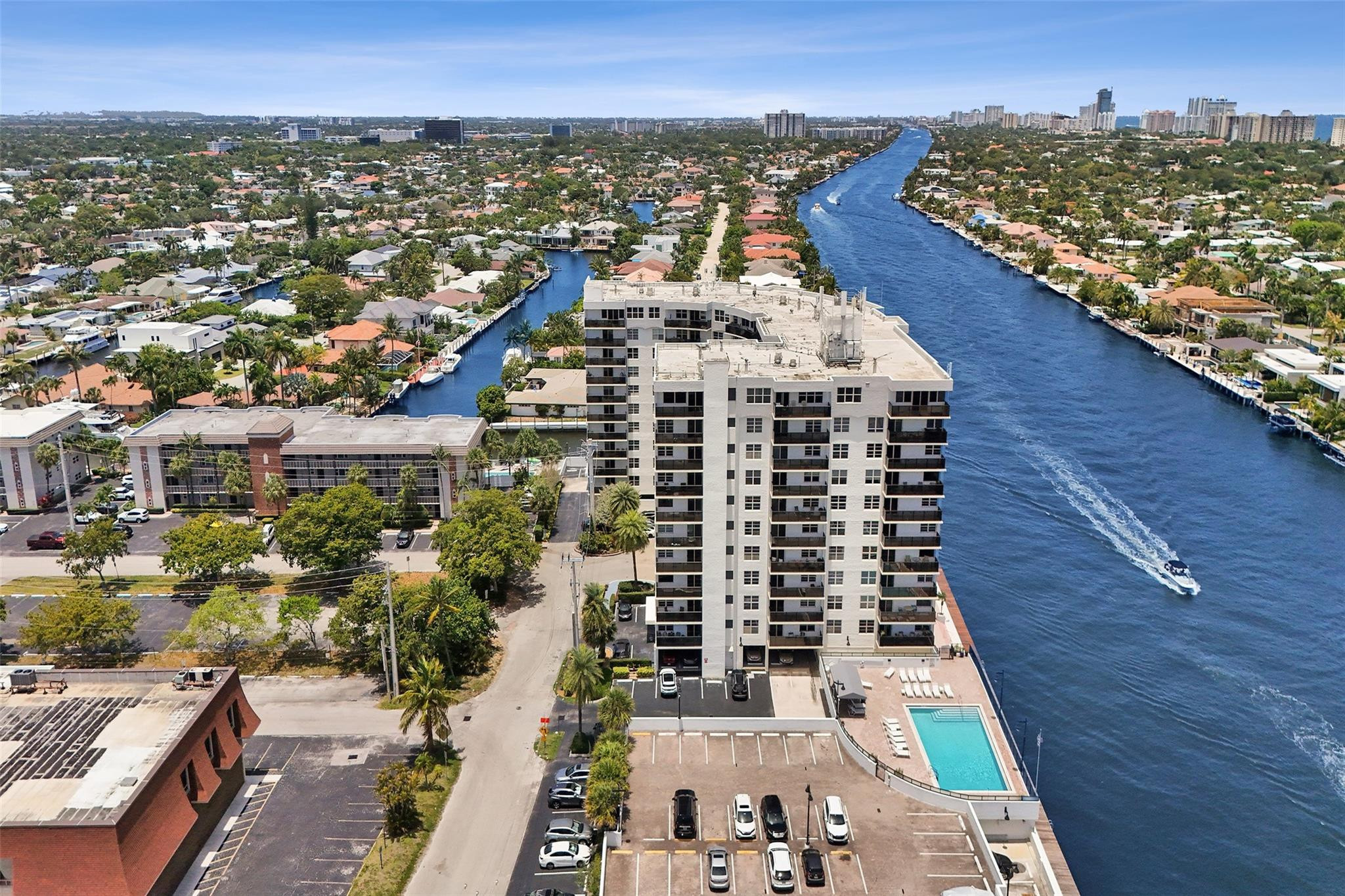 5100 Dupont Boulevard 3G