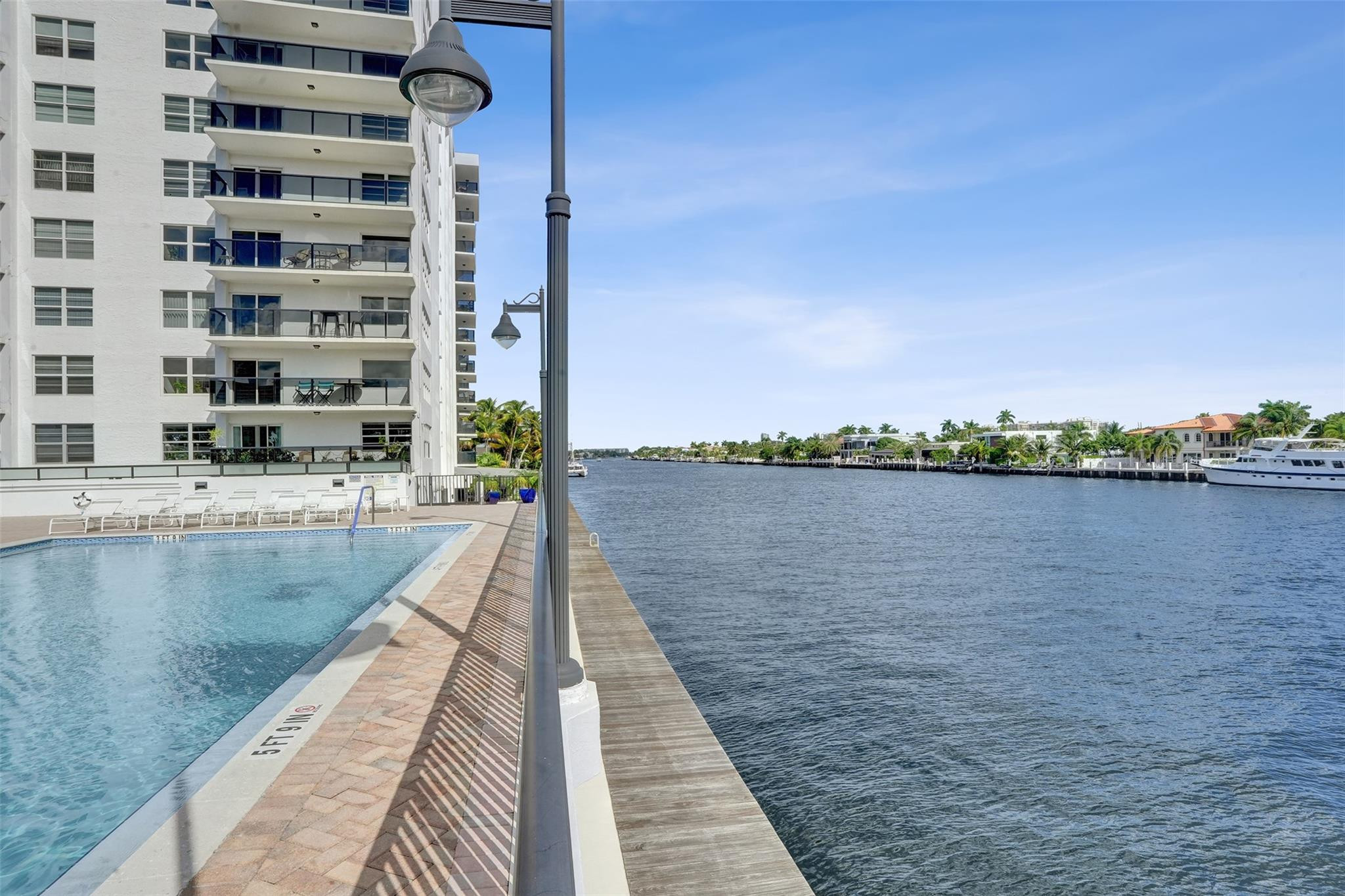5100 Dupont Boulevard 3G