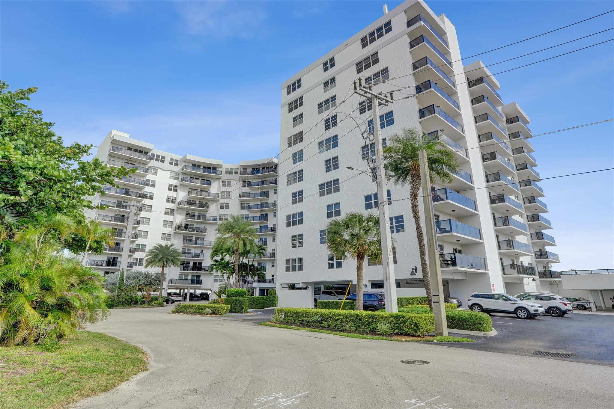 5100 Dupont Boulevard 3G