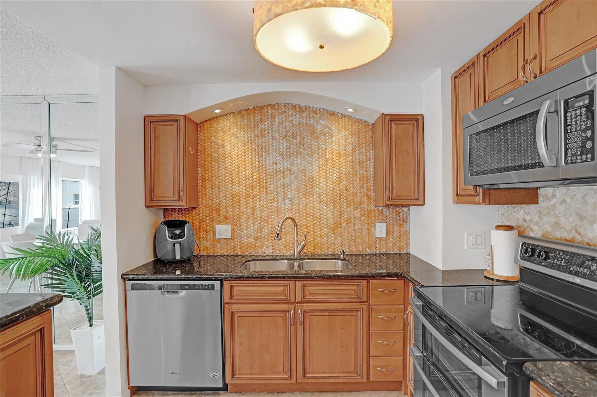 5100 Dupont Boulevard 3G