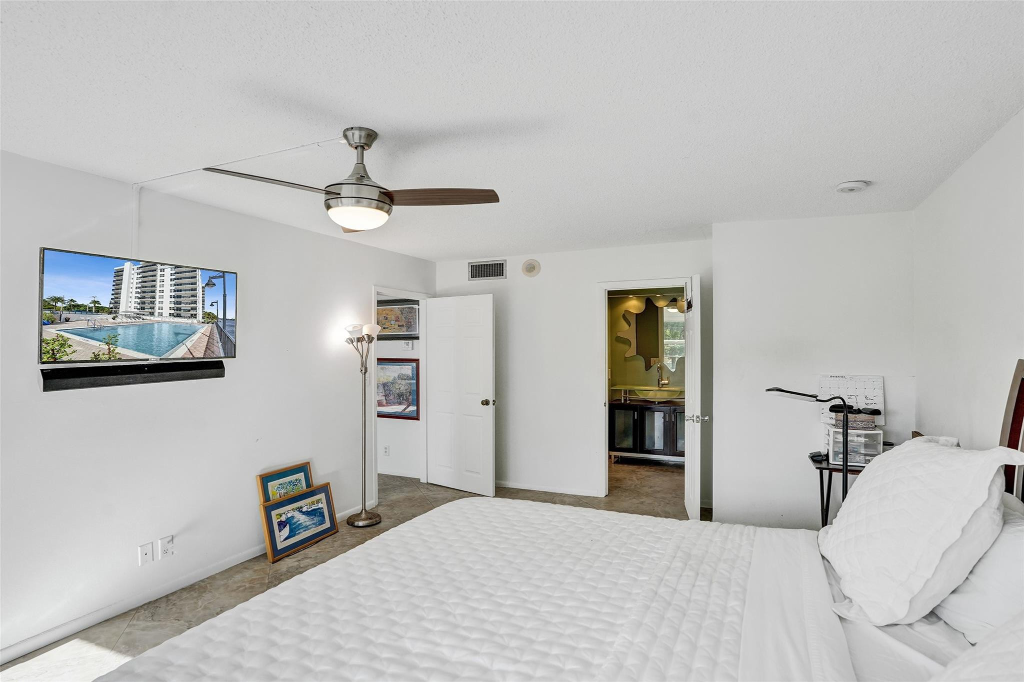 5100 Dupont Boulevard 3G