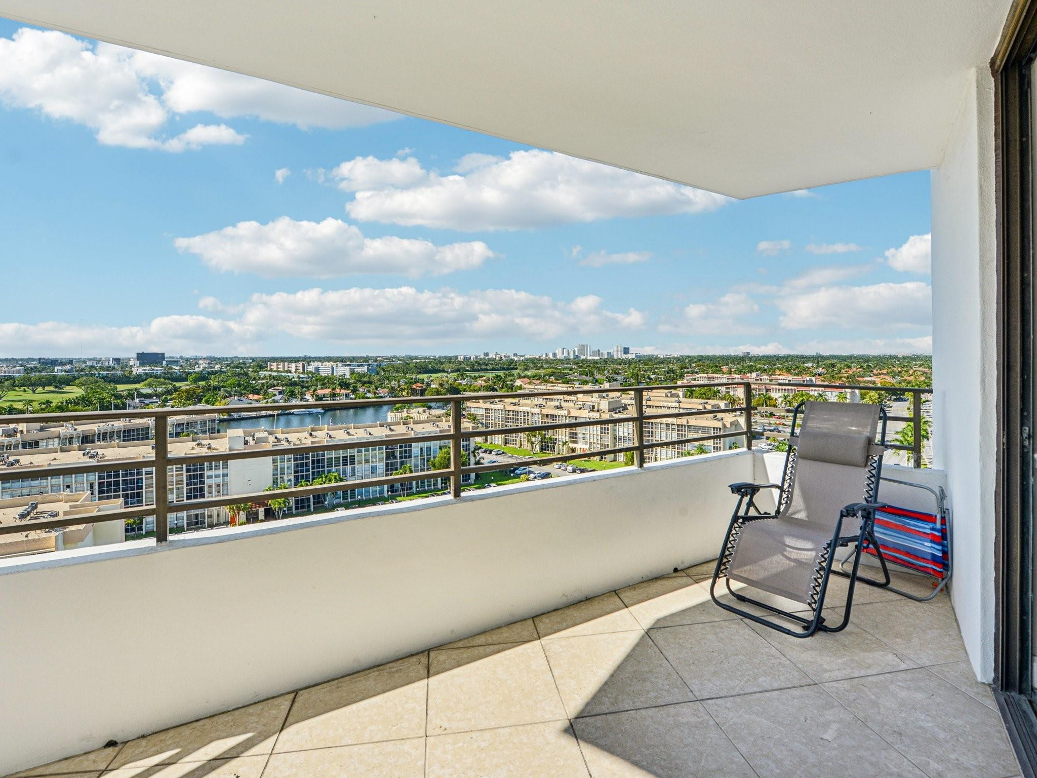 600 Three Islands Boulevard 1106