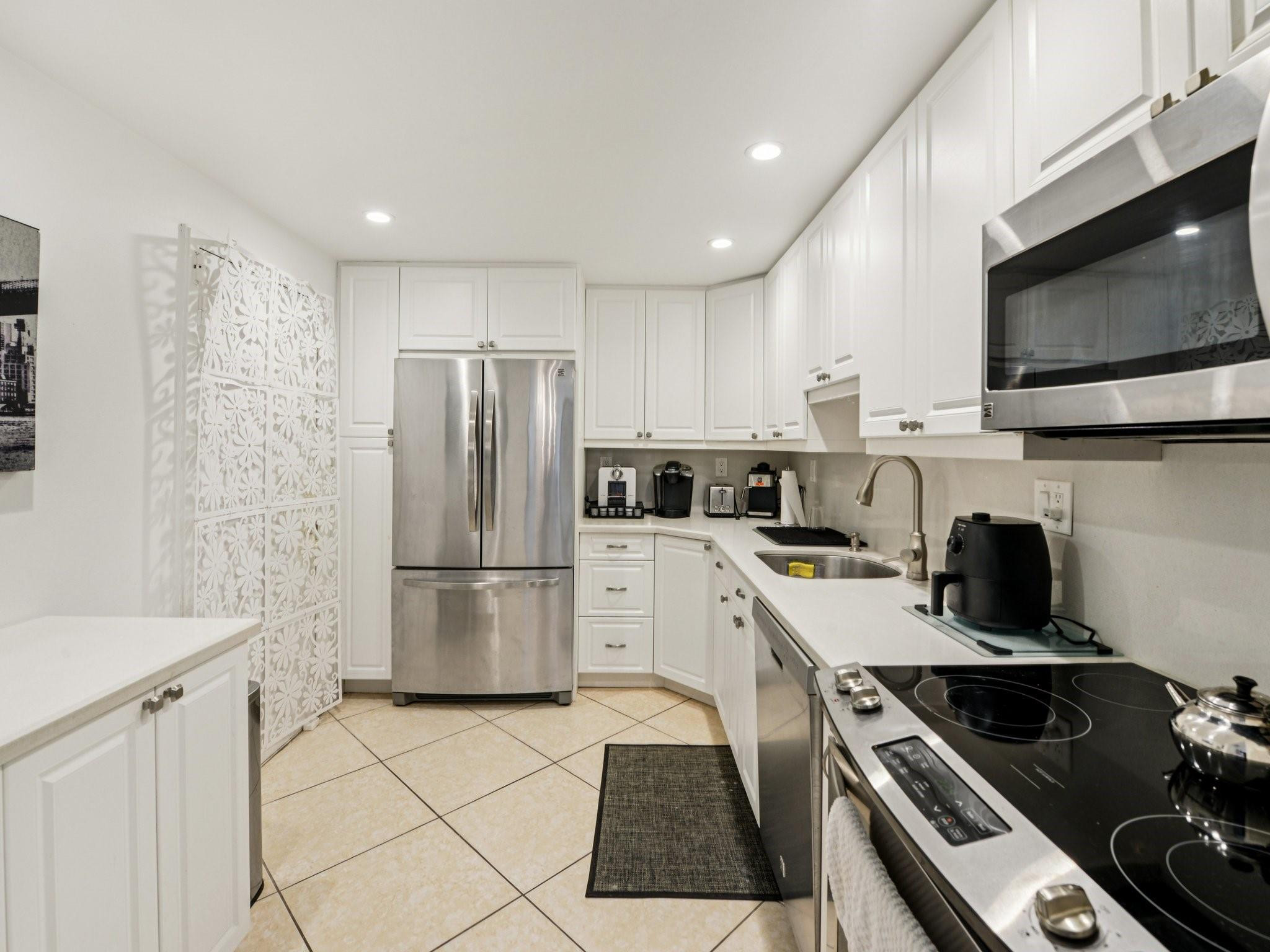 600 Three Islands Boulevard 1106