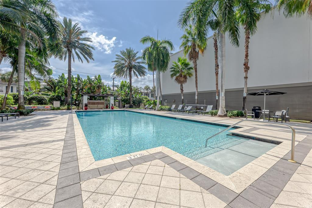 2421 NE 65th Street 2-113