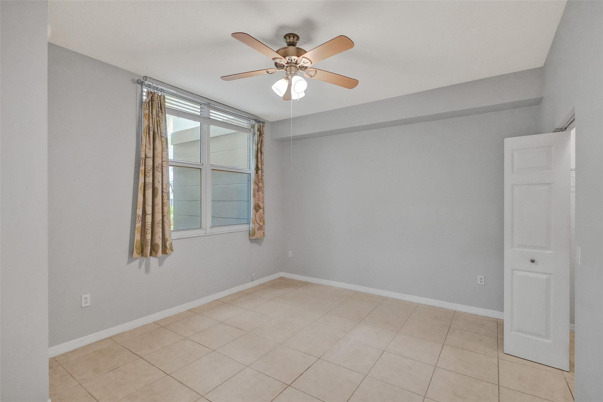 2421 NE 65th Street 2-113