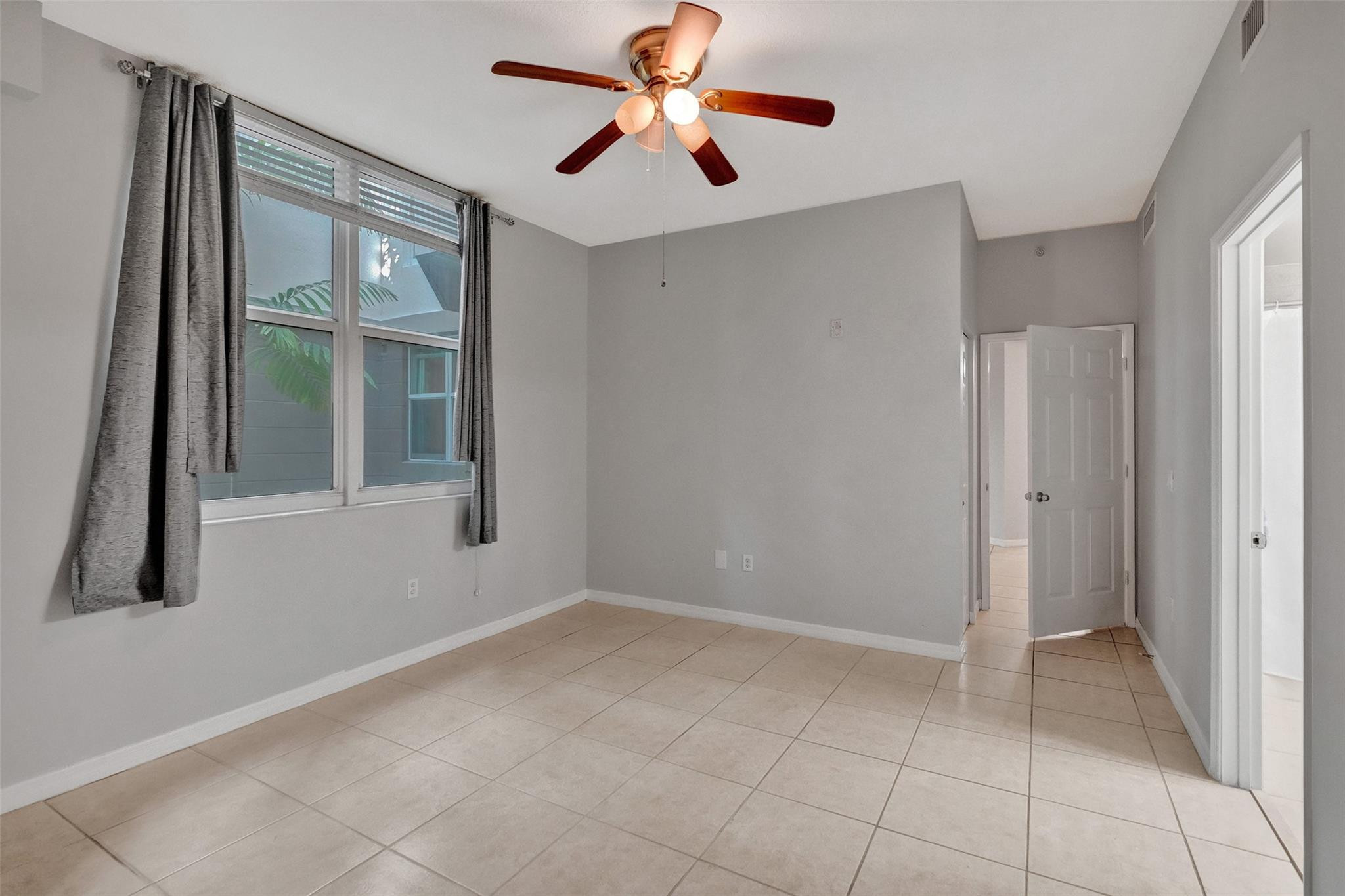 2421 NE 65th Street 2-113