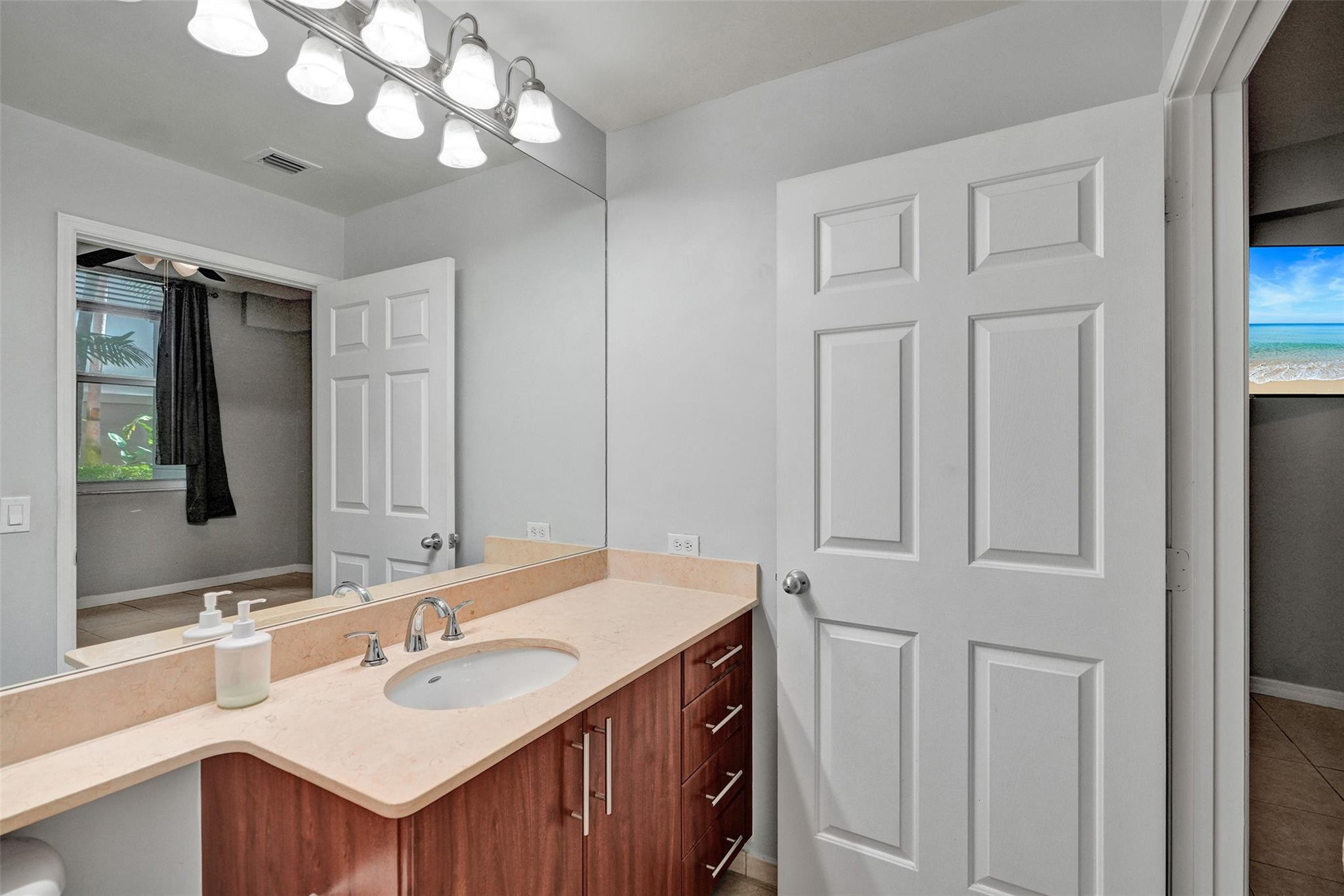 2421 NE 65th Street 2-113