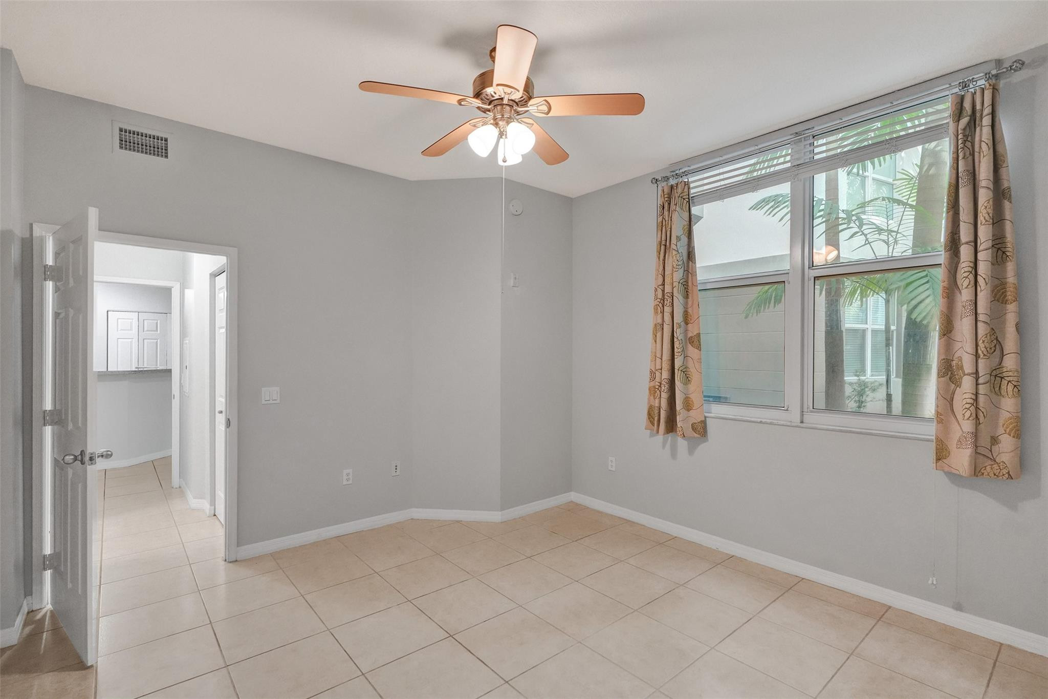 2421 NE 65th Street 2-113