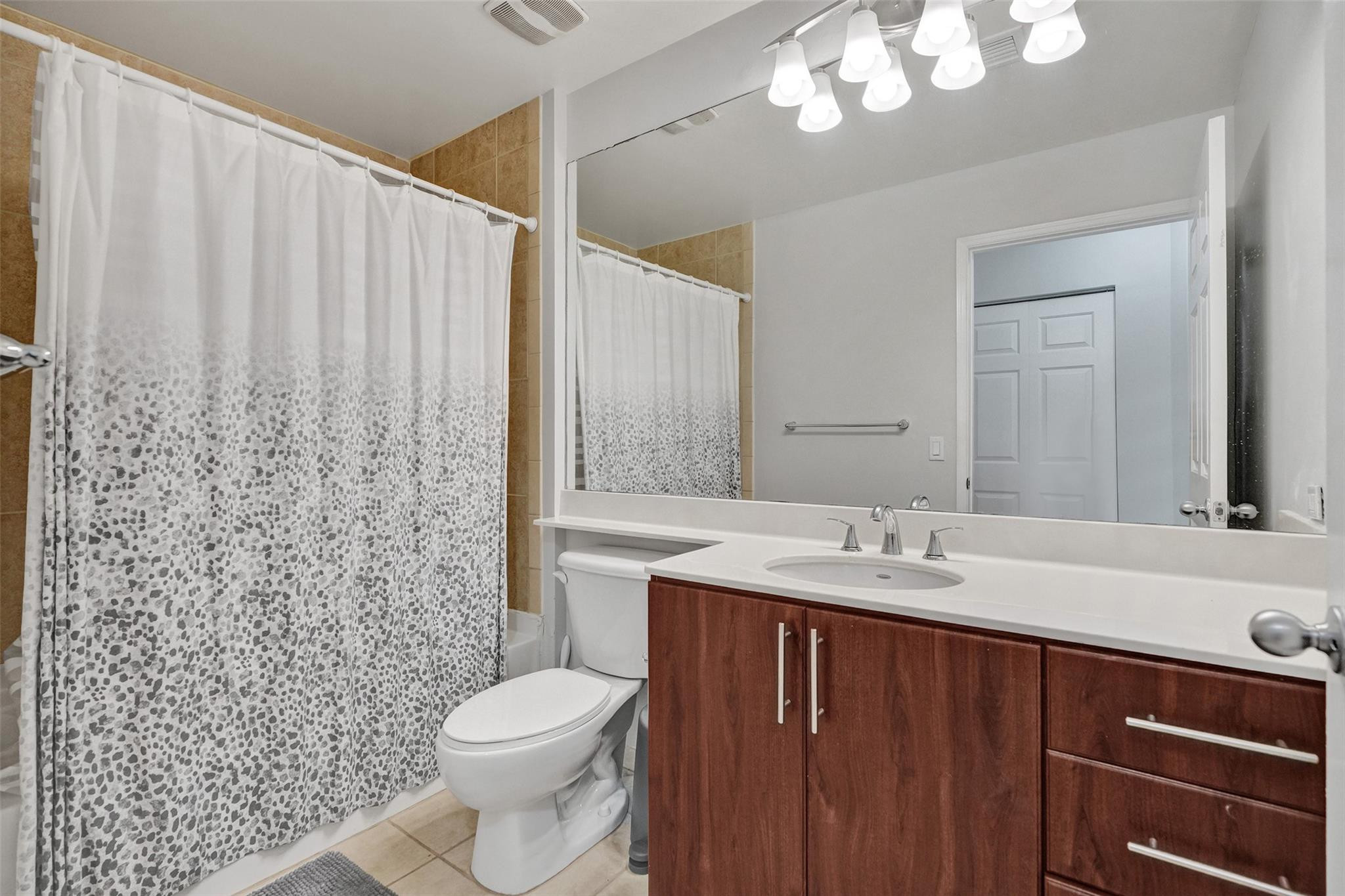 2421 NE 65th Street 2-113