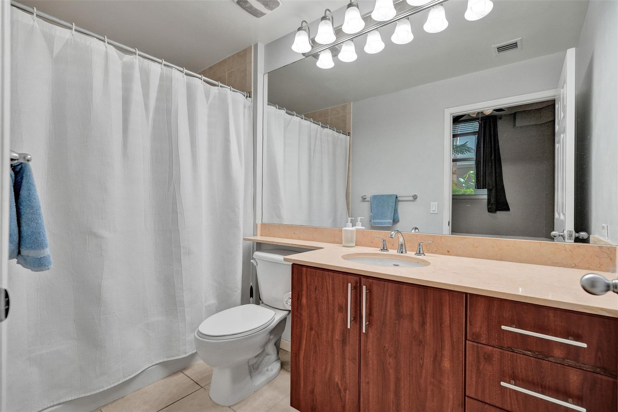2421 NE 65th Street 2-113