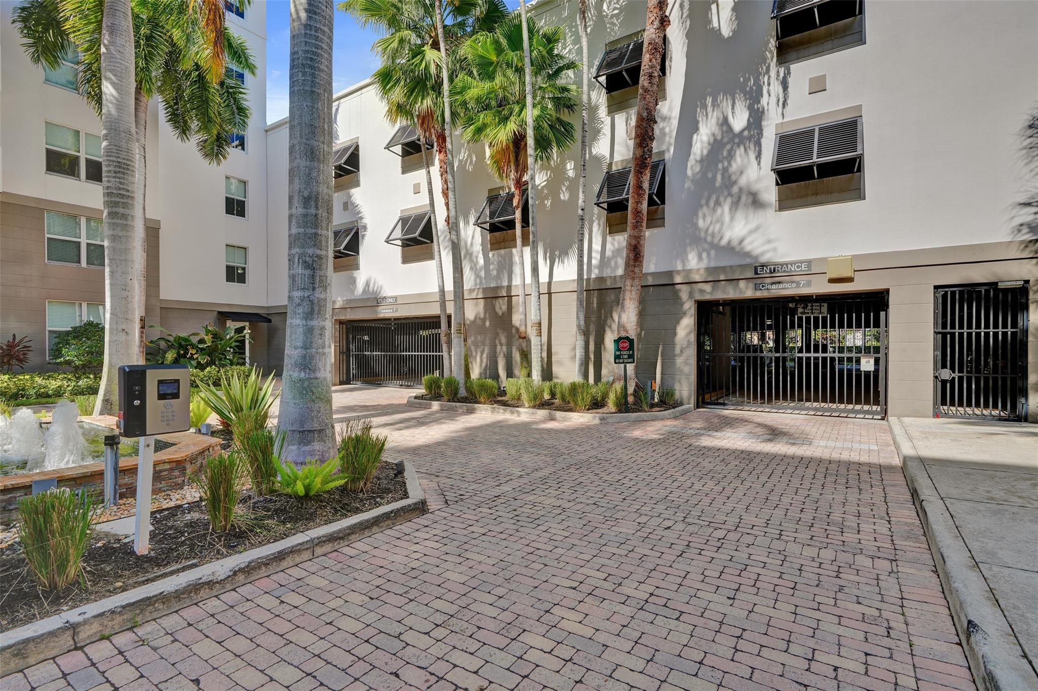 2421 NE 65th Street 2-113