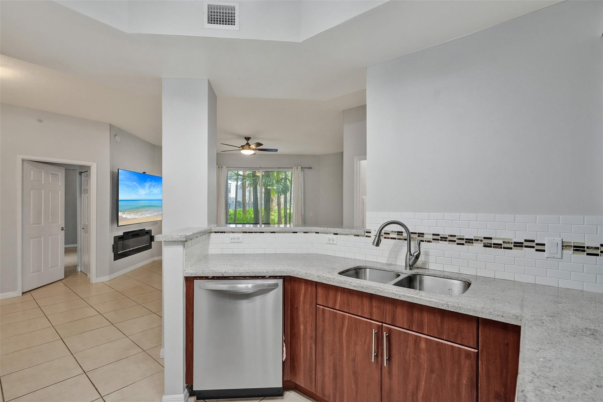 2421 NE 65th Street 2-113