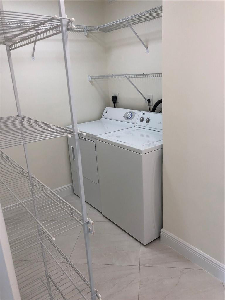 4620 Bougainvilla Drive 8, Lauderdale-By-The-Sea Unit: 8