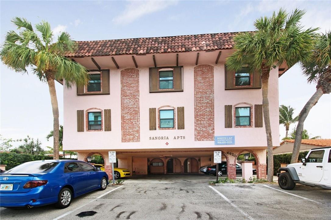 4620 Bougainvilla Drive 8, Lauderdale-By-The-Sea Unit: 8