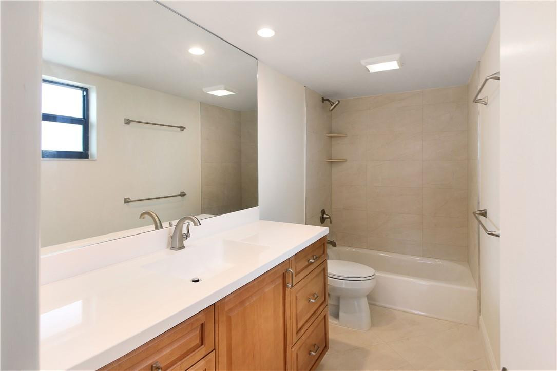 4620 Bougainvilla Drive 8, Lauderdale-By-The-Sea Unit: 8