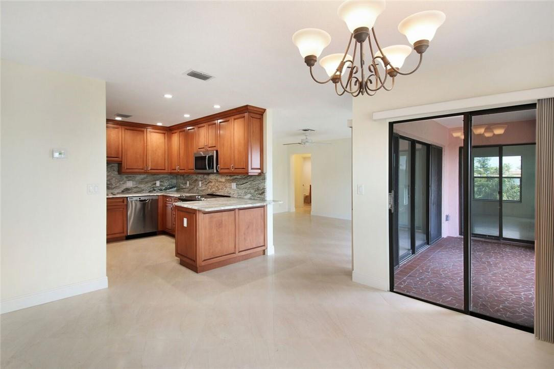 4620 Bougainvilla Drive 8, Lauderdale-By-The-Sea Unit: 8