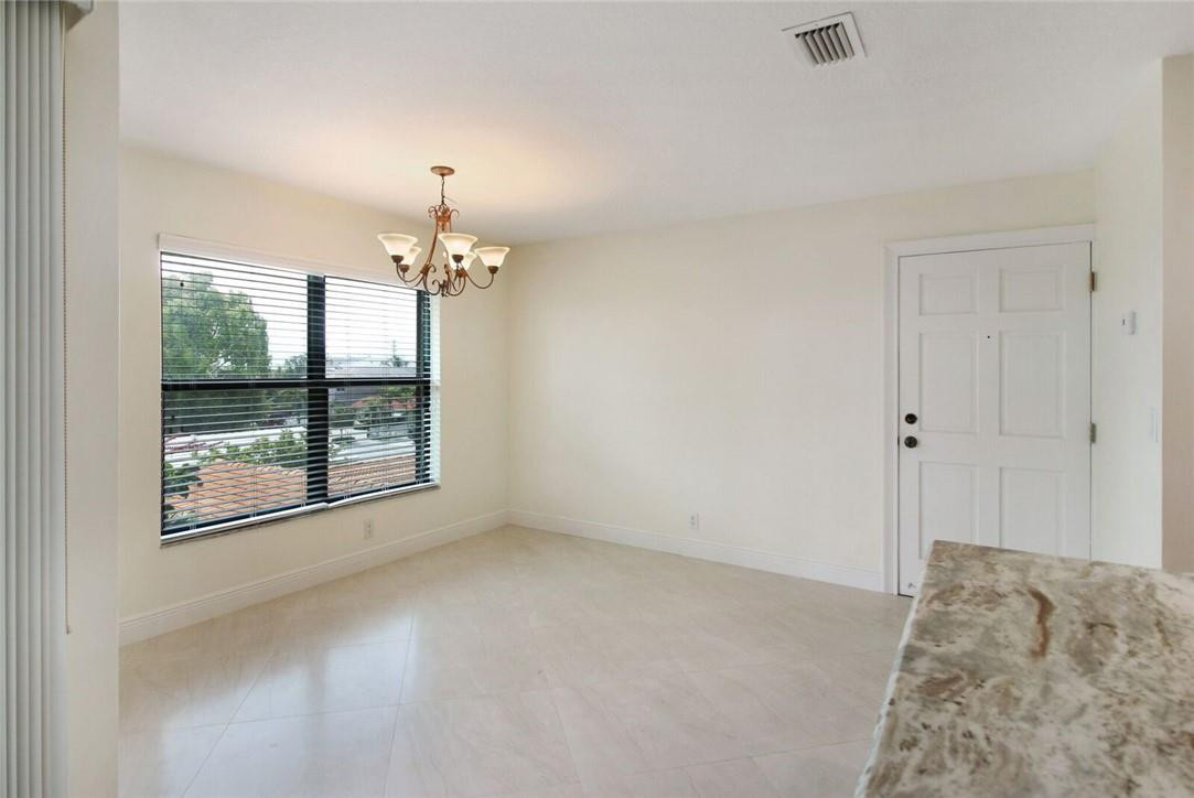 4620 Bougainvilla Drive 8, Lauderdale-By-The-Sea Unit: 8