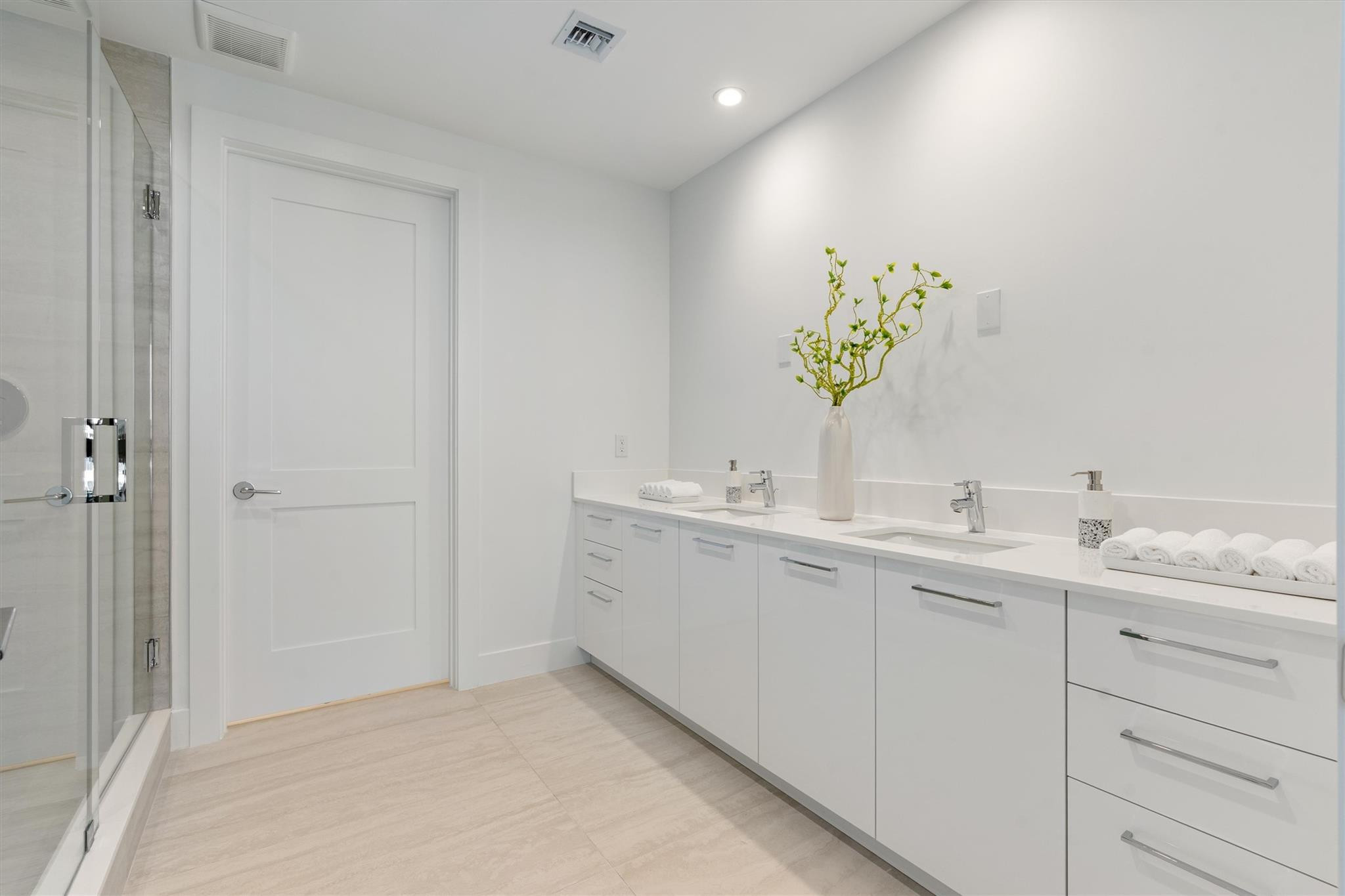 153 N Seabreeze Boulevard 1405-S