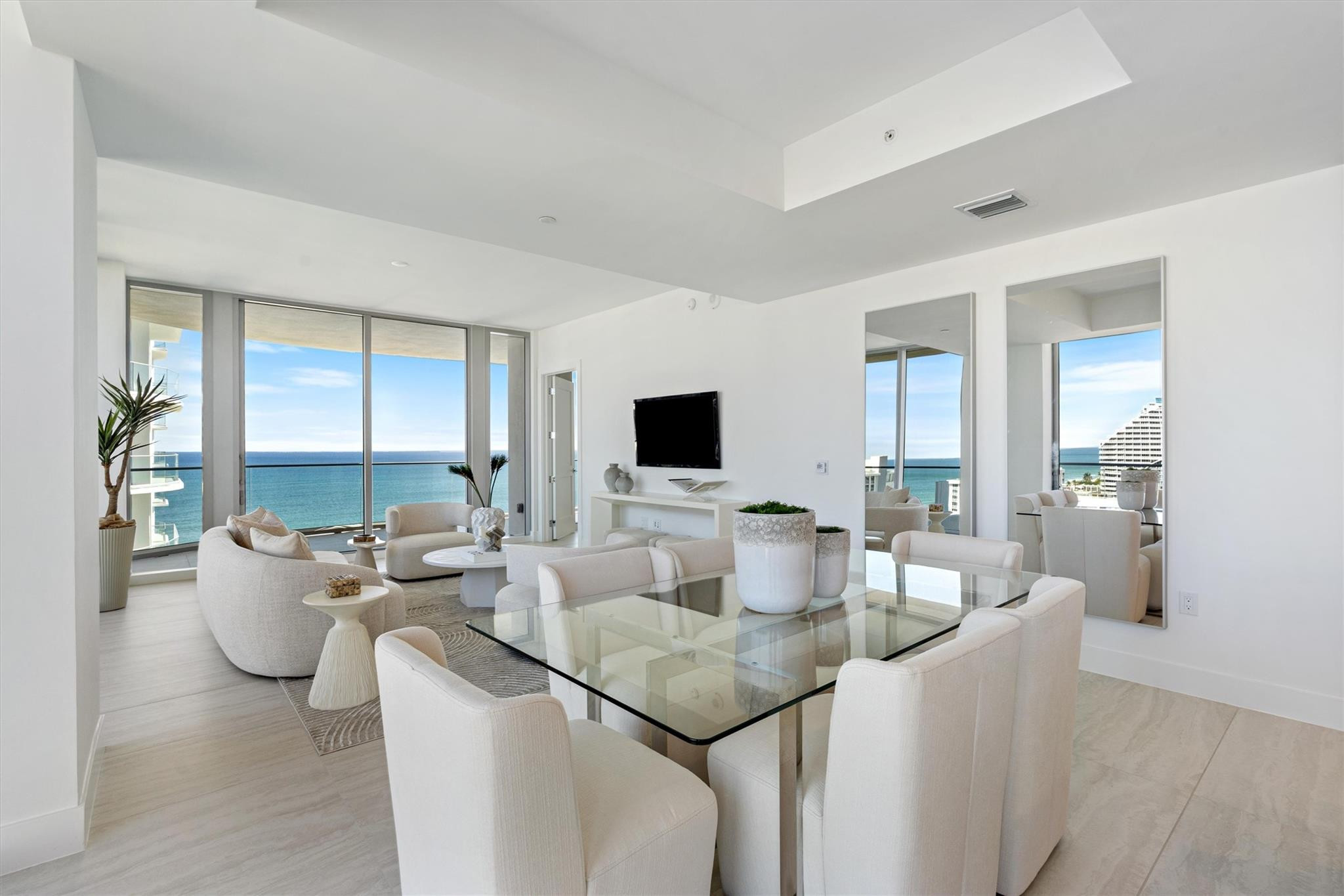 153 N Seabreeze Boulevard 1405-S