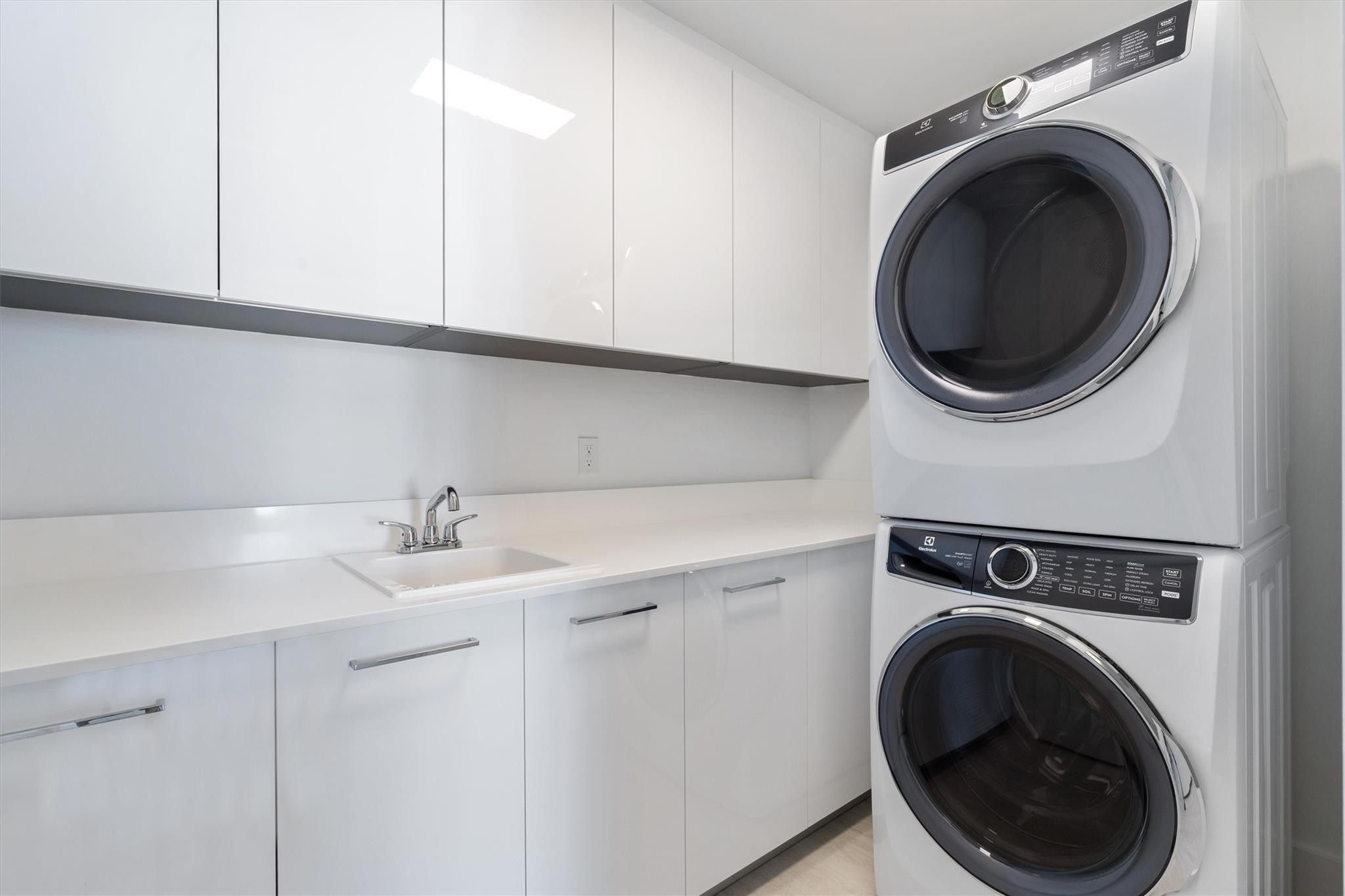 153 N Seabreeze Boulevard 1405-S