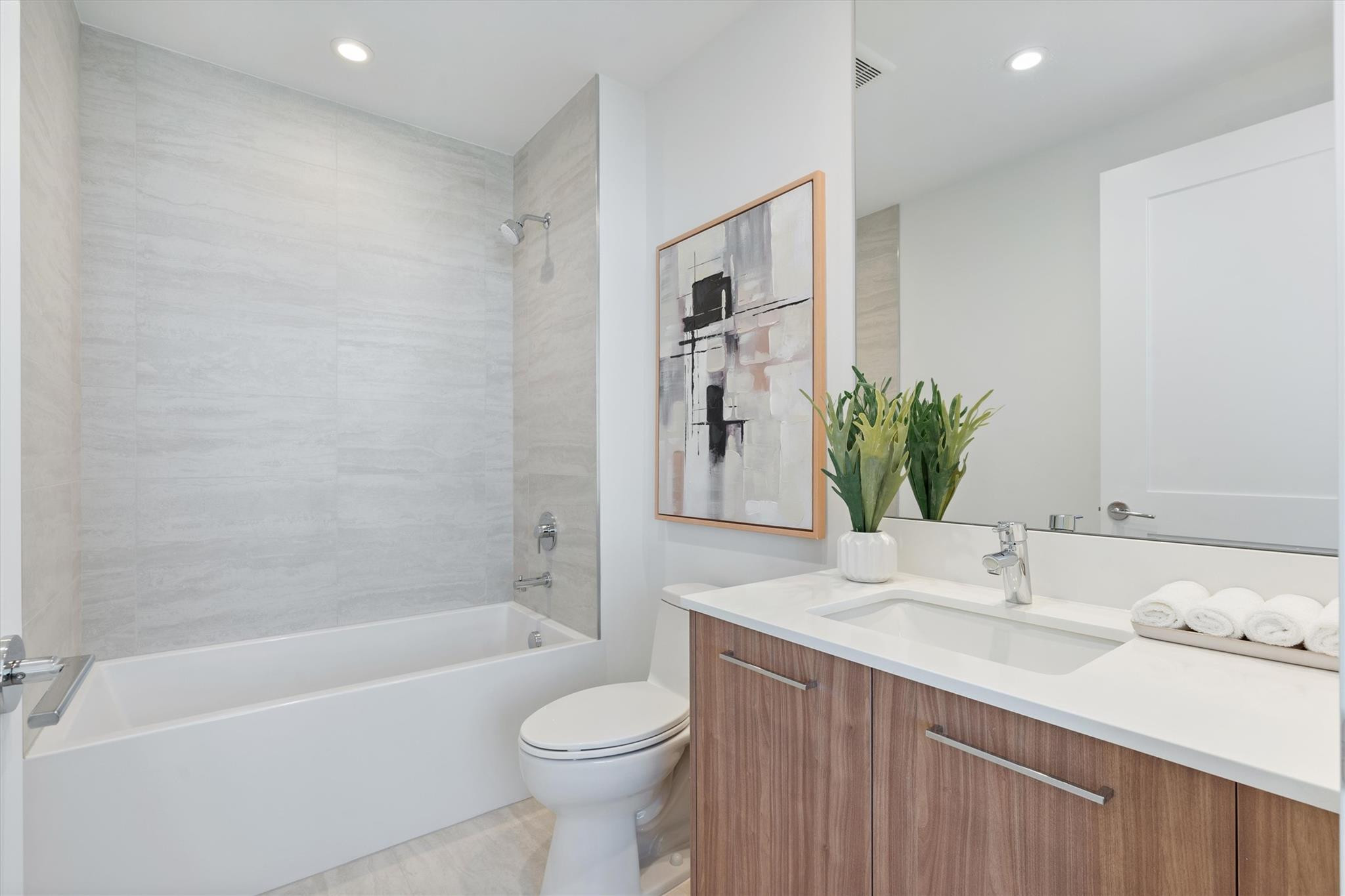 153 N Seabreeze Boulevard 1405-S