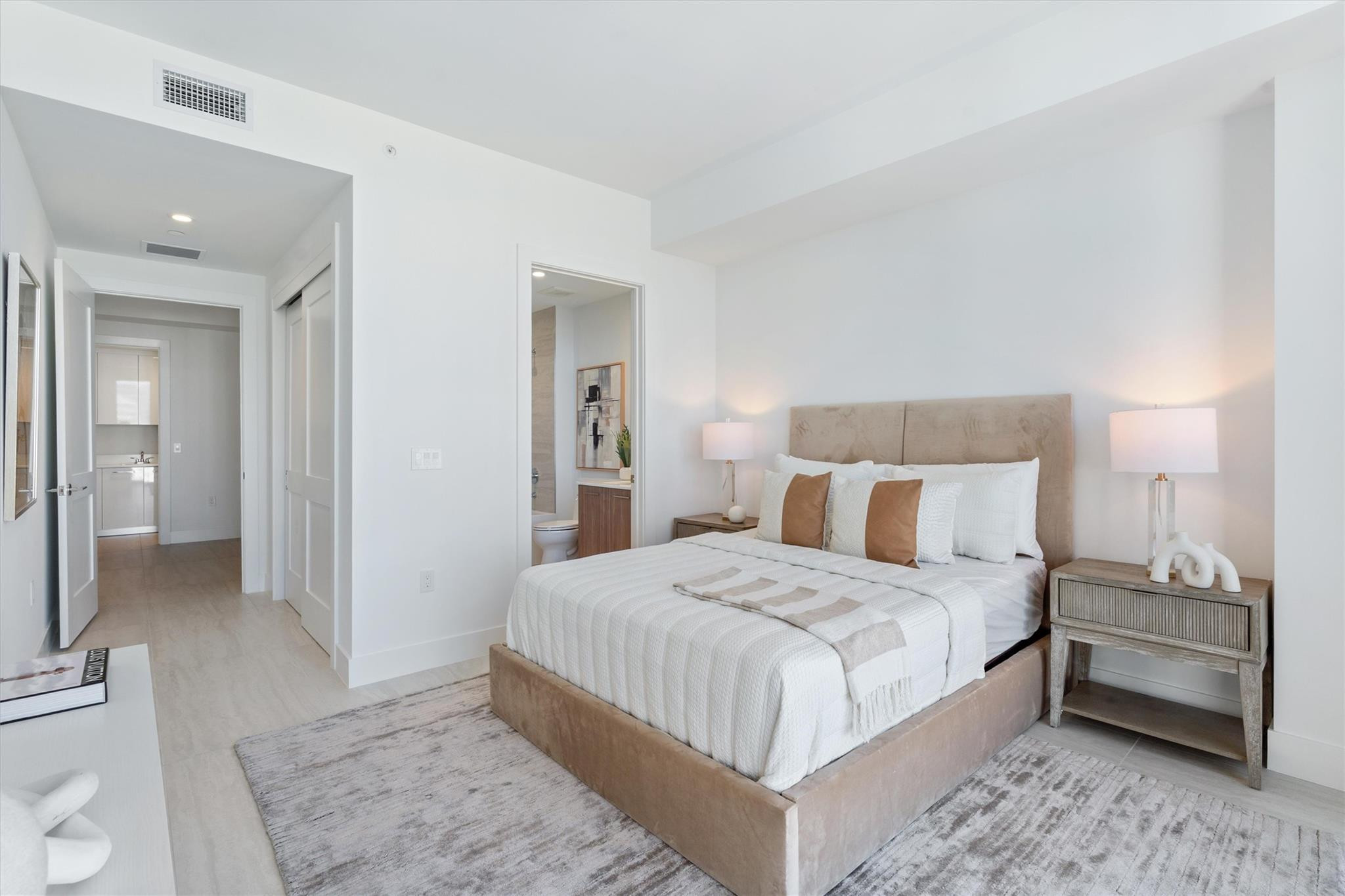 153 N Seabreeze Boulevard 1405-S