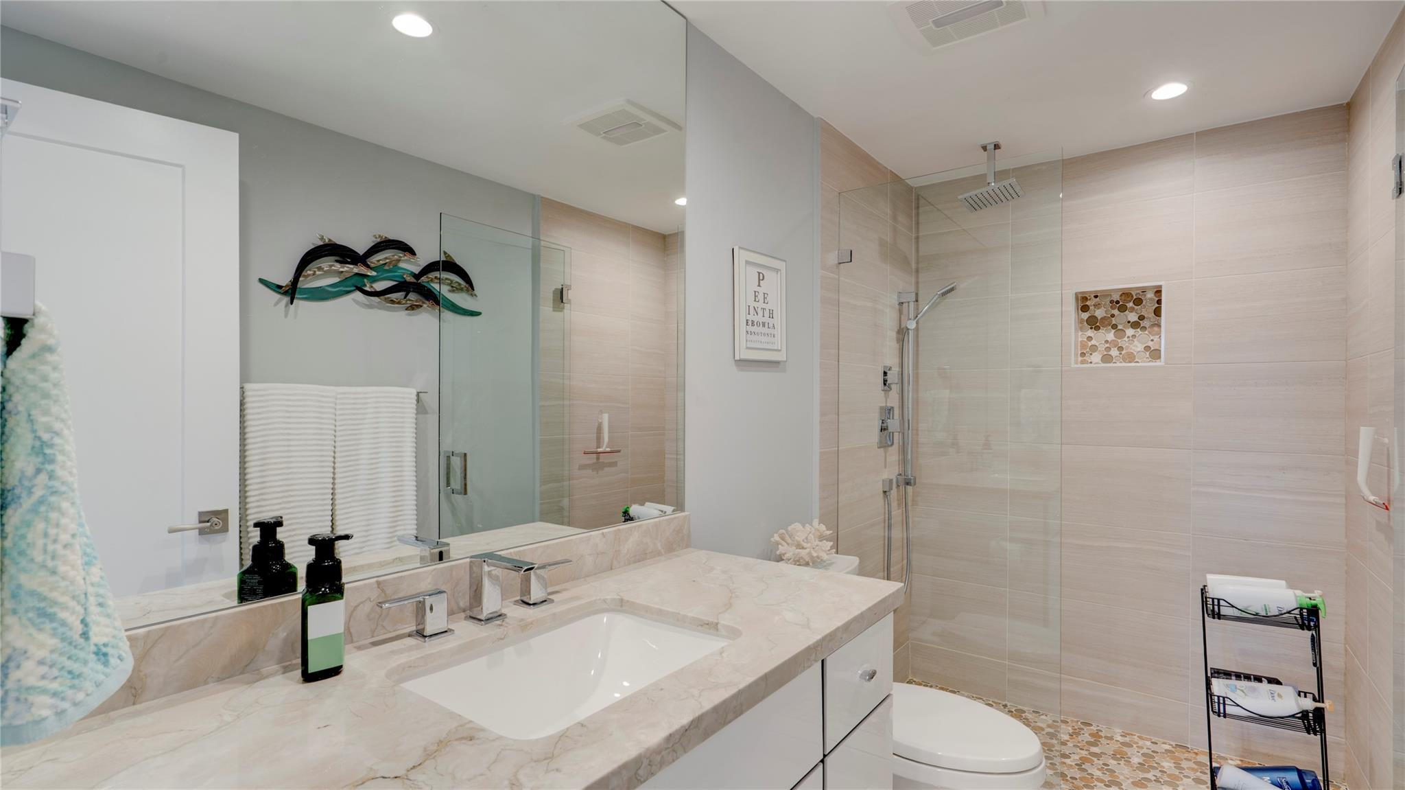 3200 NE 36th Street 608