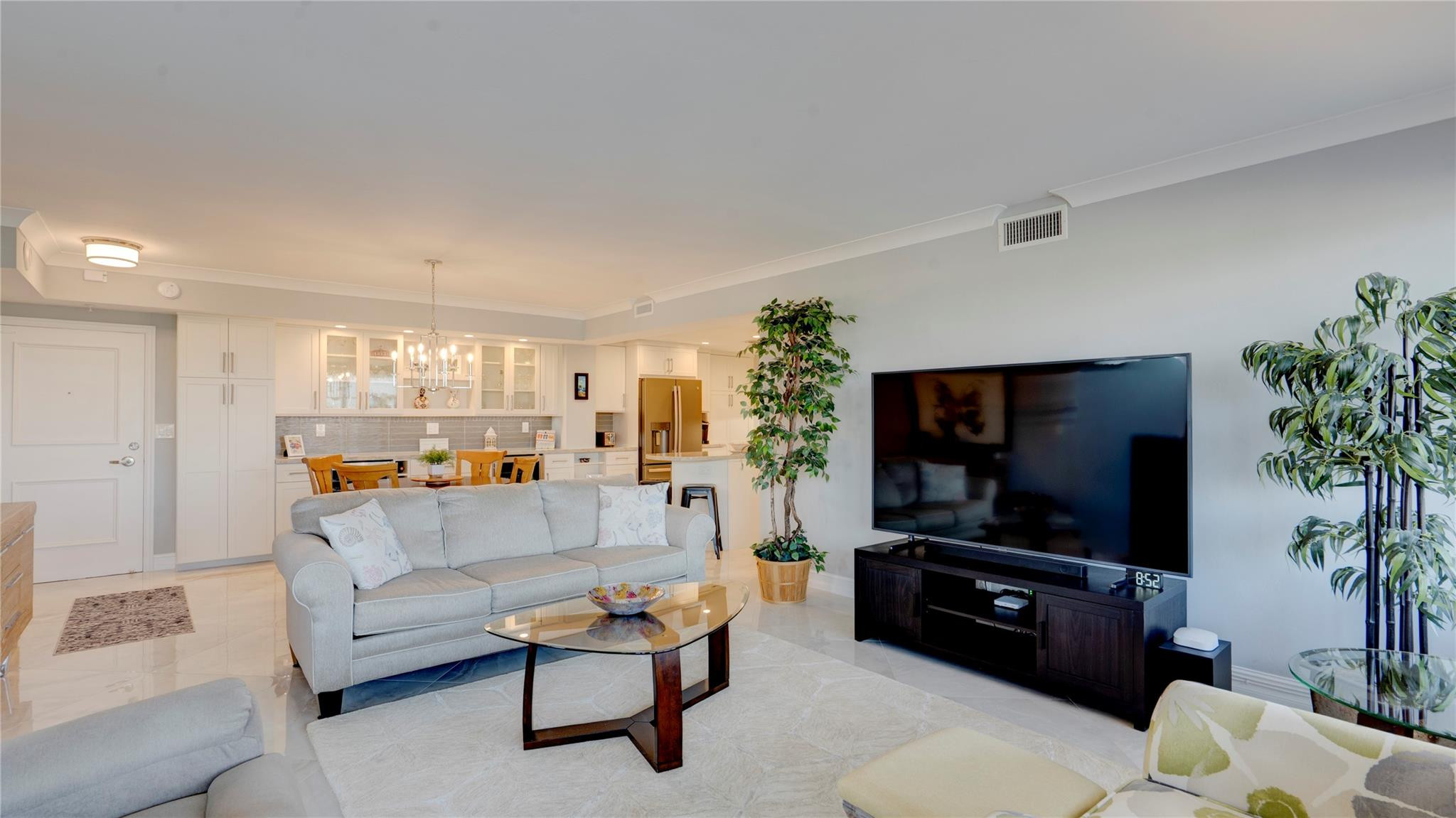 3200 NE 36th Street 608