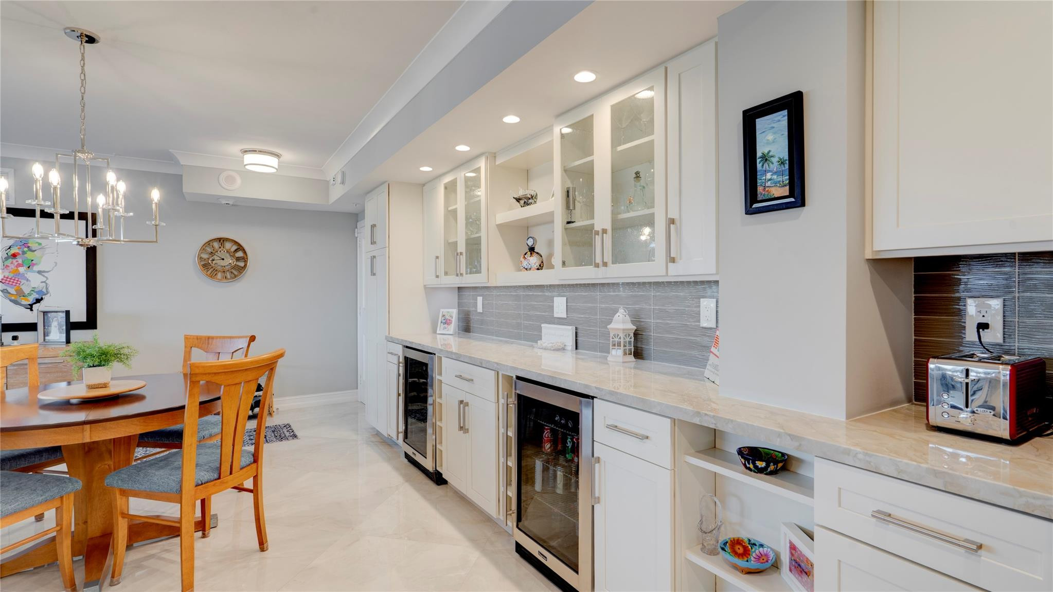 3200 NE 36th Street 608