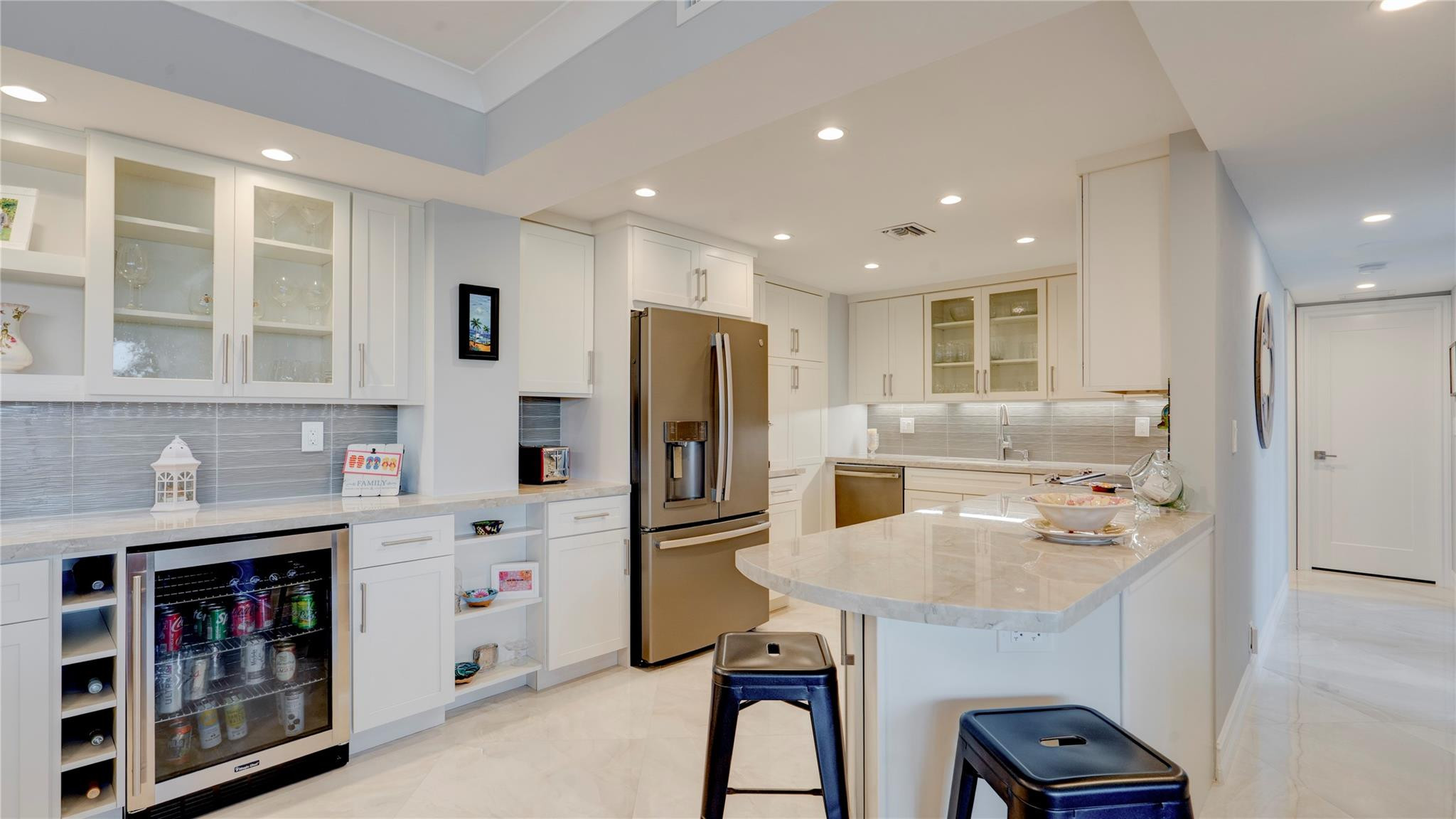 3200 NE 36th Street 608