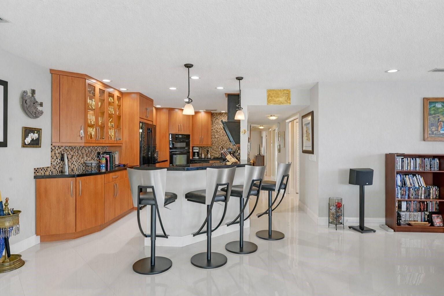 3090 NE 48th Street 314