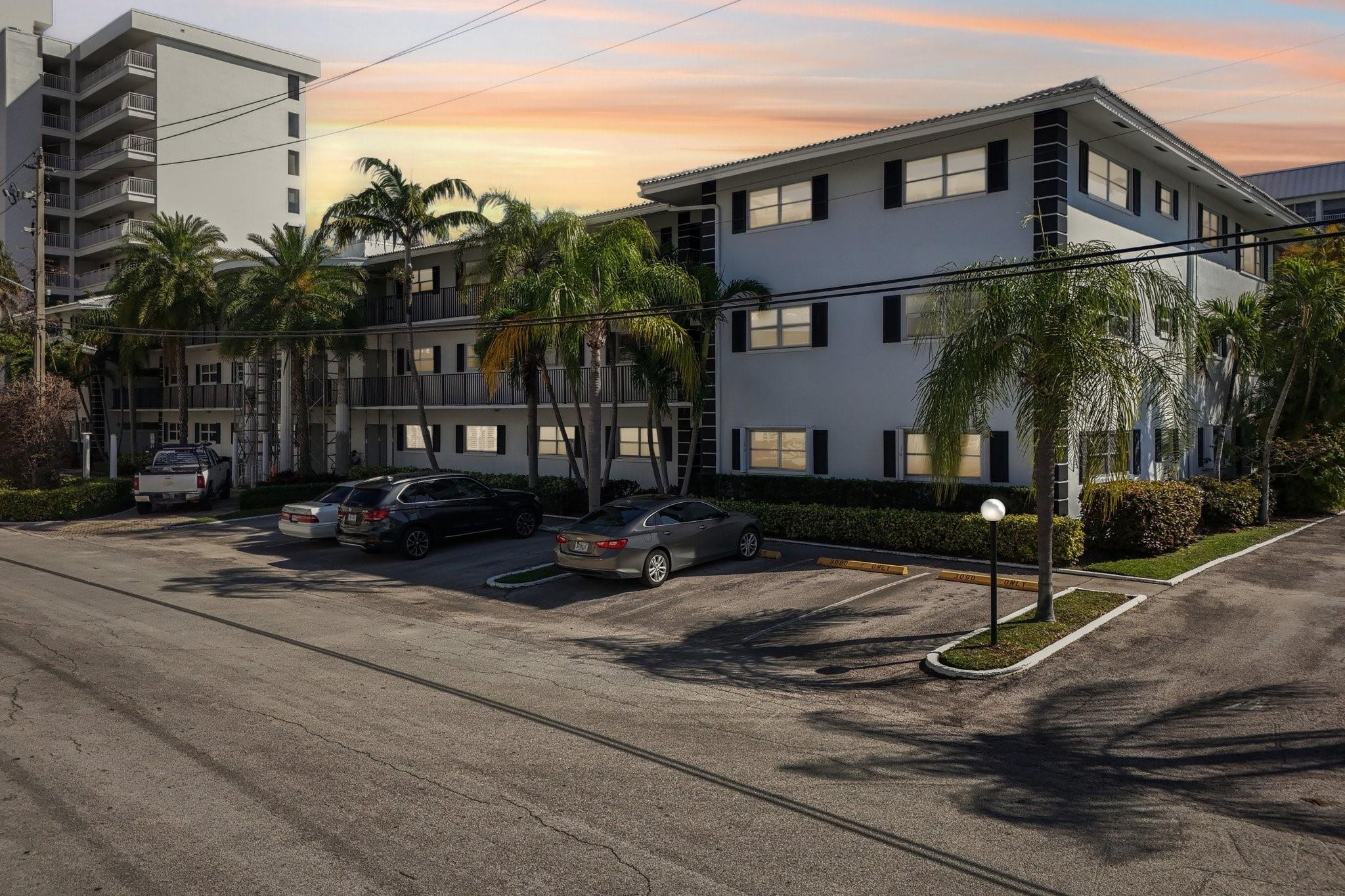 3090 NE 48th Street 314