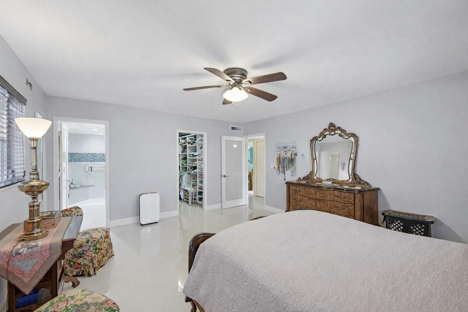 3090 NE 48th Street 314