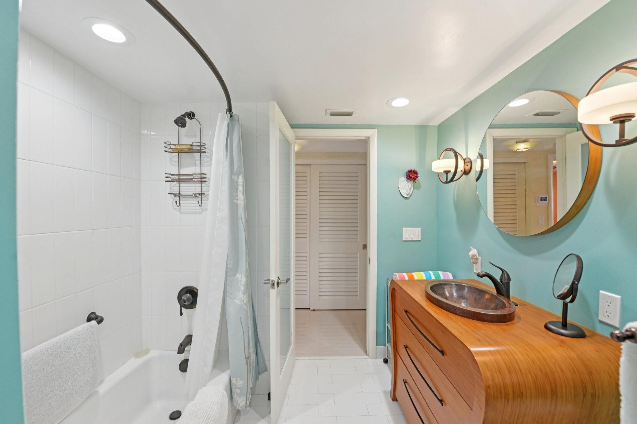 3090 NE 48th Street 314