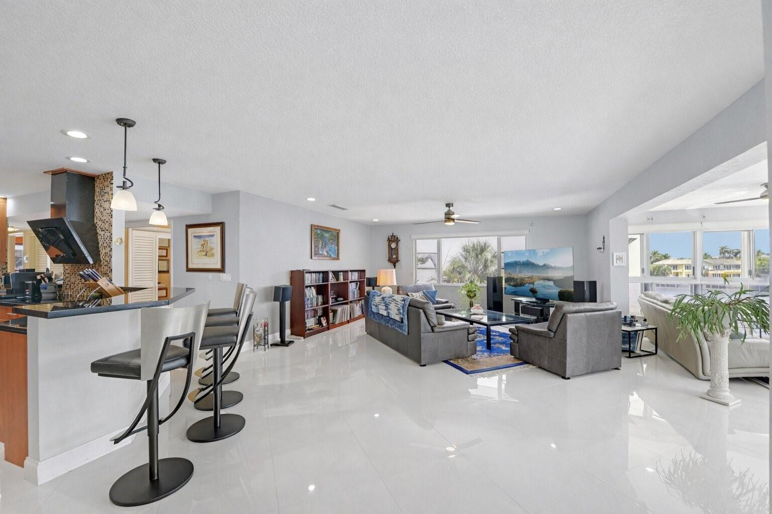 3090 NE 48th Street 314