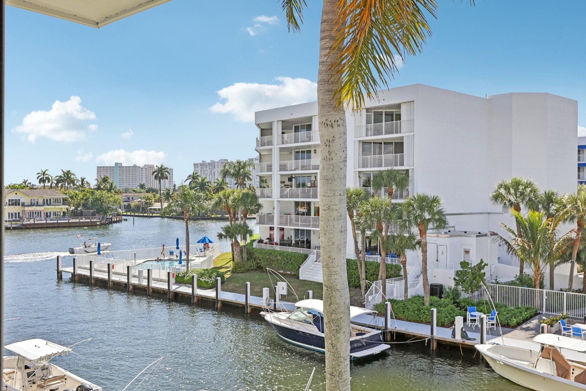 3090 NE 48th Street 314