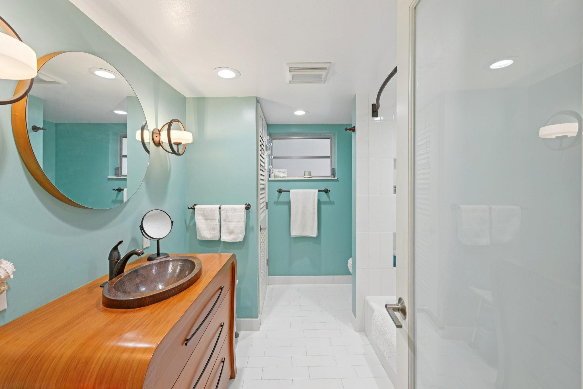 3090 NE 48th Street 314