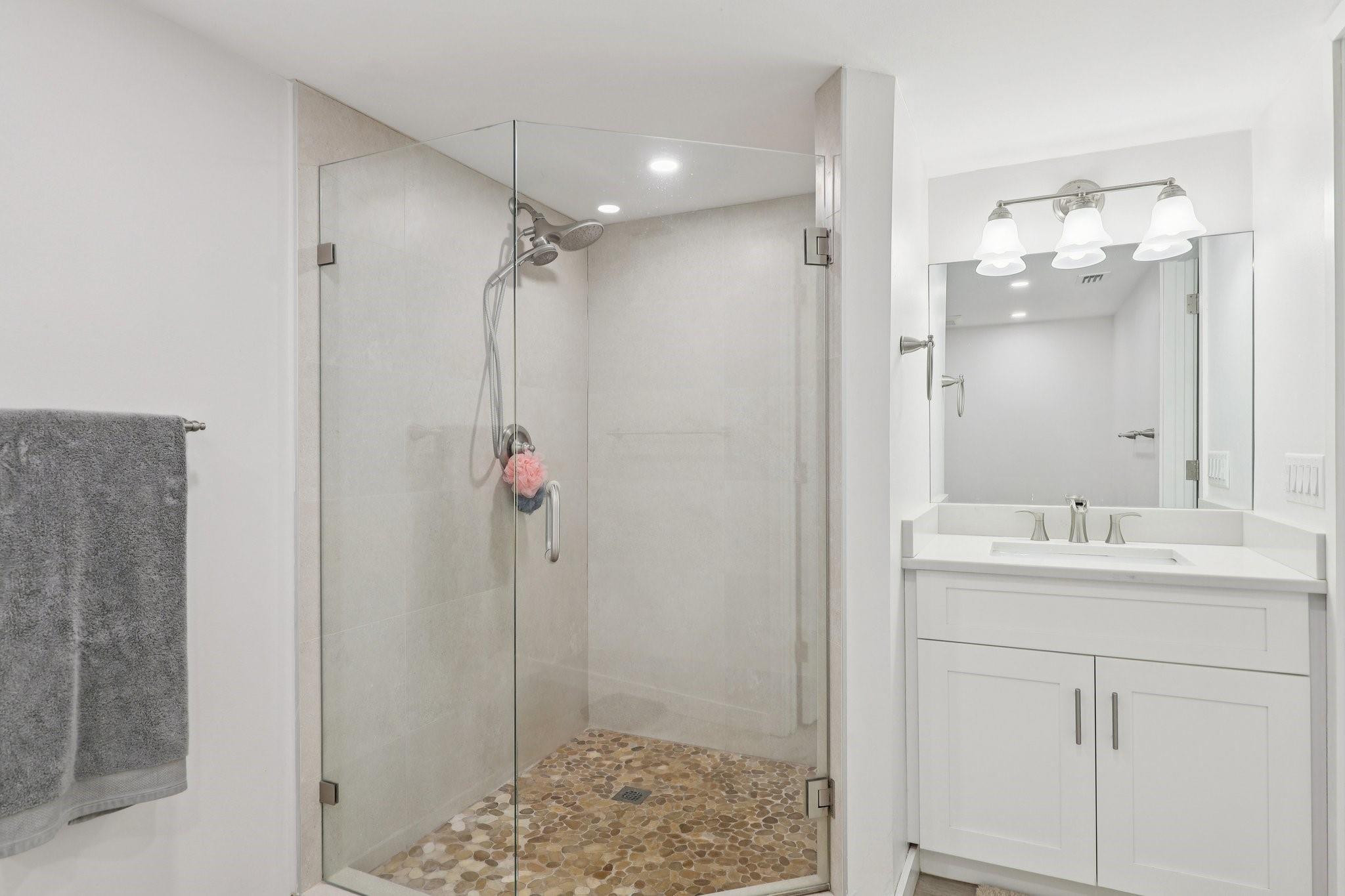 665 SE 21st Avenue 107