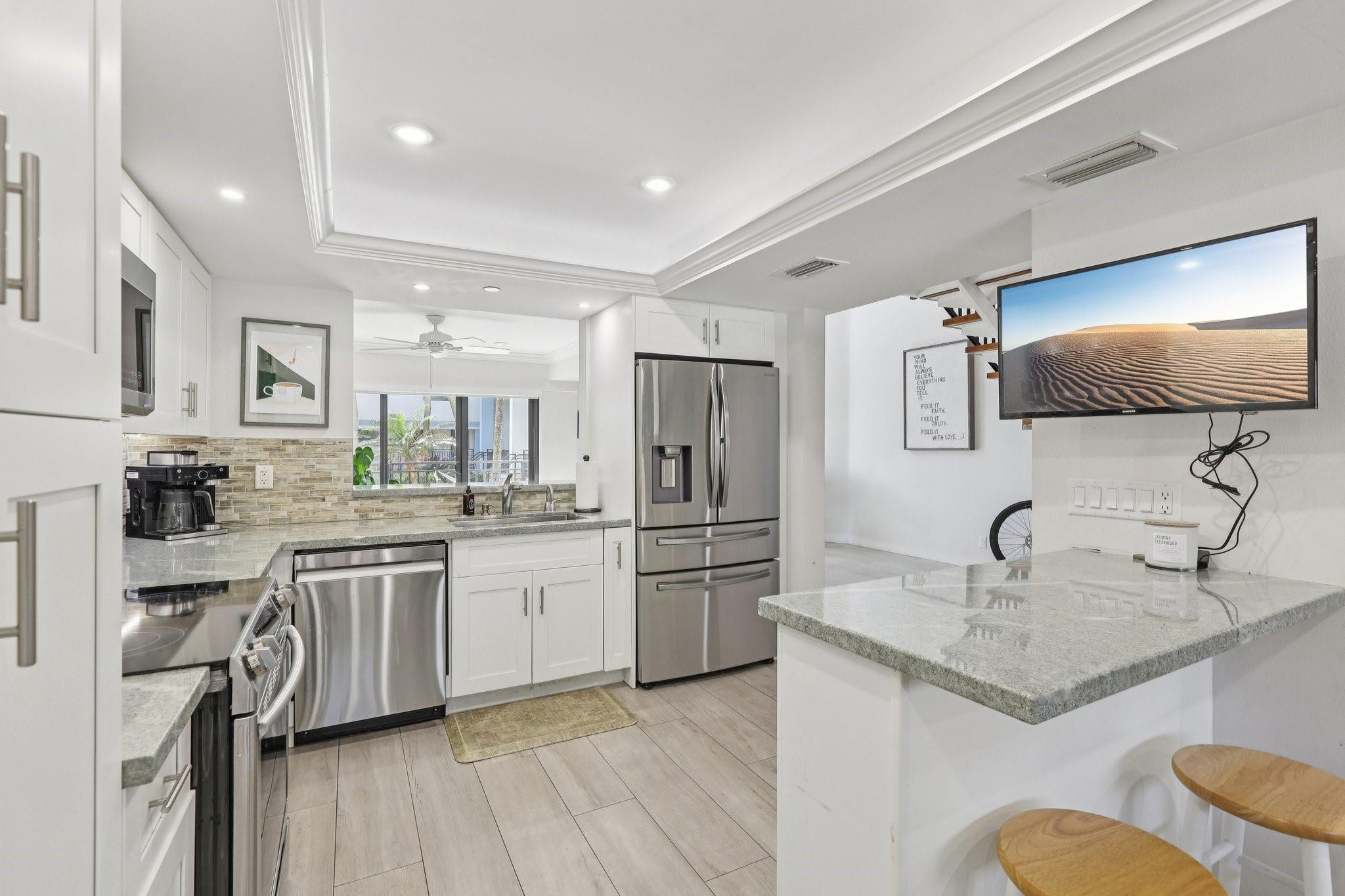 665 SE 21st Avenue 107