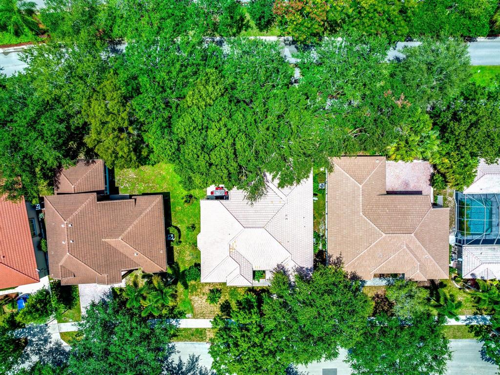 5025 Mallards Place