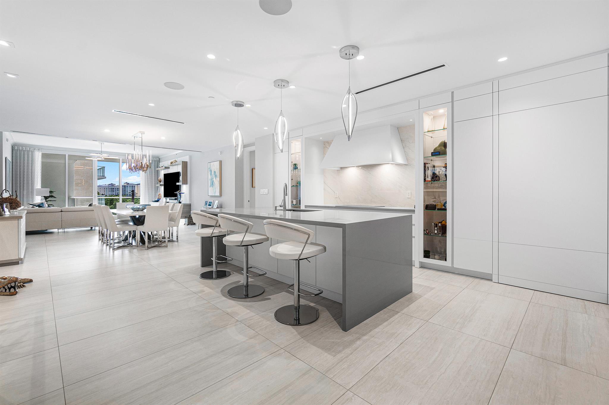 200 SE Mizner Boulevard 609