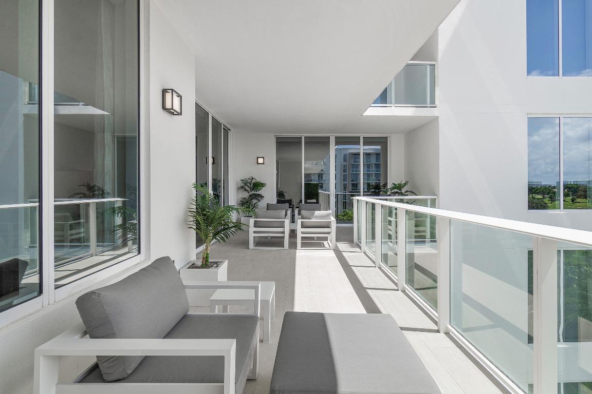 200 SE Mizner Boulevard 609